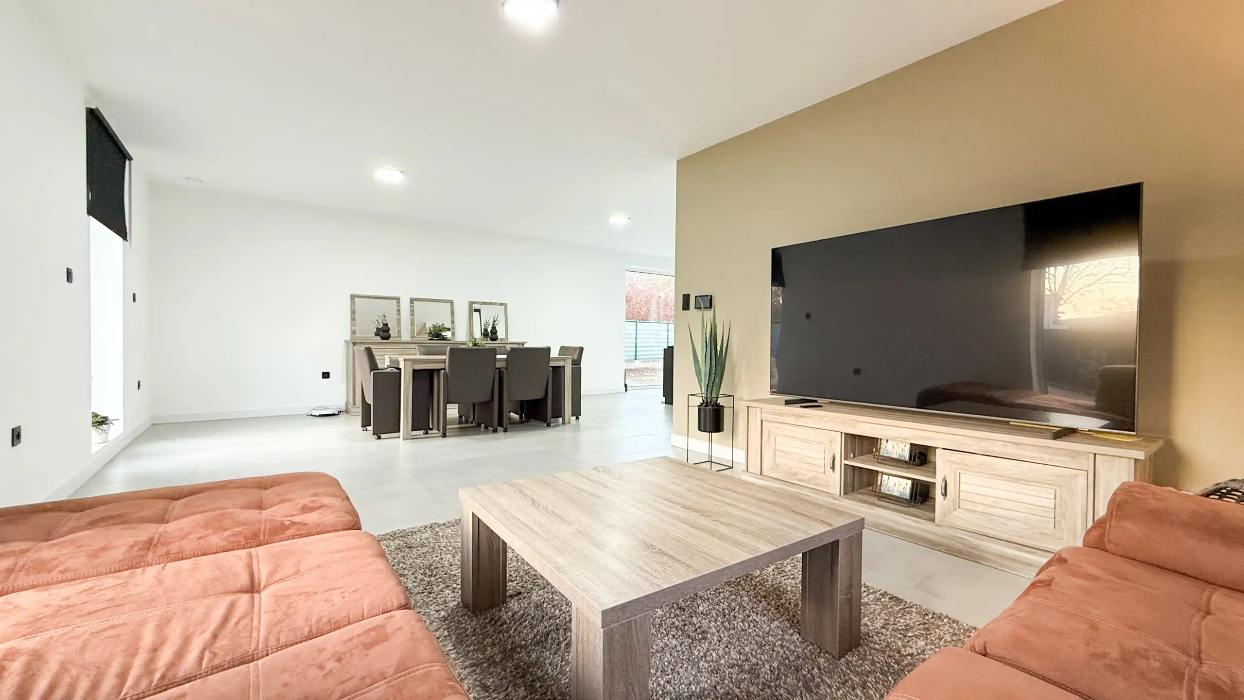 Open nieuwbouwwoning met garage op ruim hoekperceel van 5are foto 5