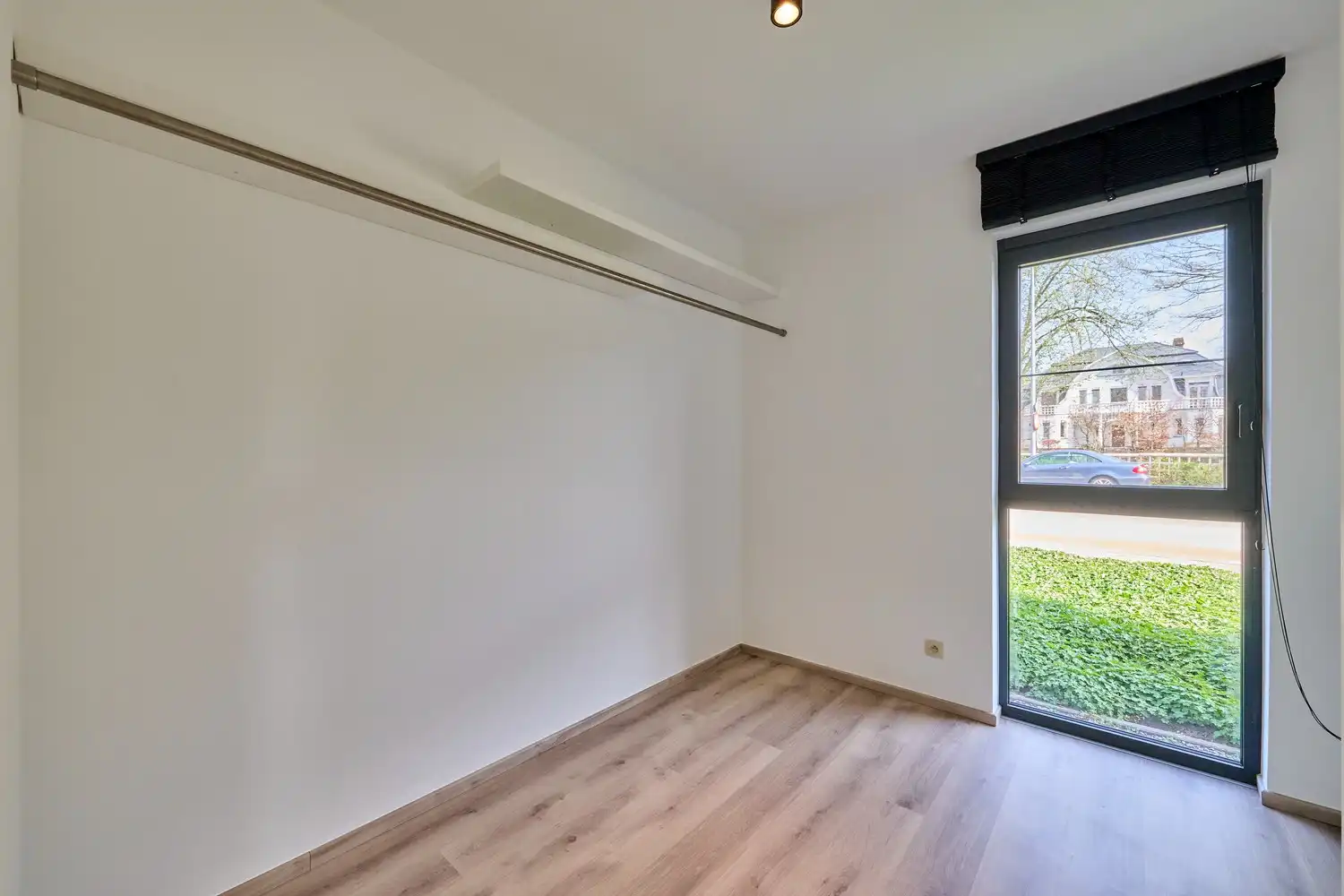 Stijlvol gelijkvloers appartement met zongerichte tuin - EPC11! foto 7