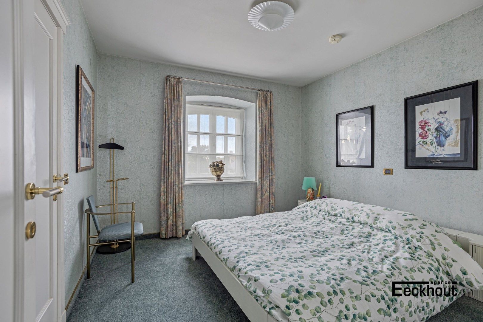 Luxe villa in De Haan met binnenzwembad, 4 slaapkamers, gerenoveerd in 1991, EPC-waarde 222.00, energielabel C, 2 badkamers, 2 garages, perceeloppervlakte 8013  foto 17