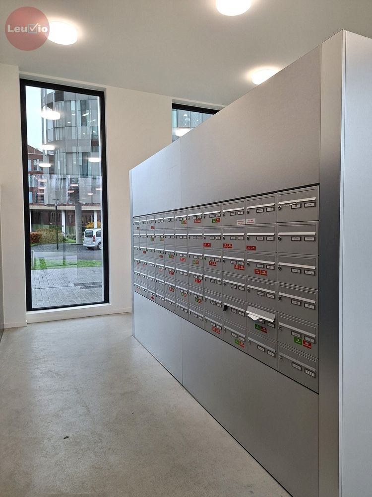 Nieuwbouw luxe appartment met autotaanplaats en fietsenberging foto 35