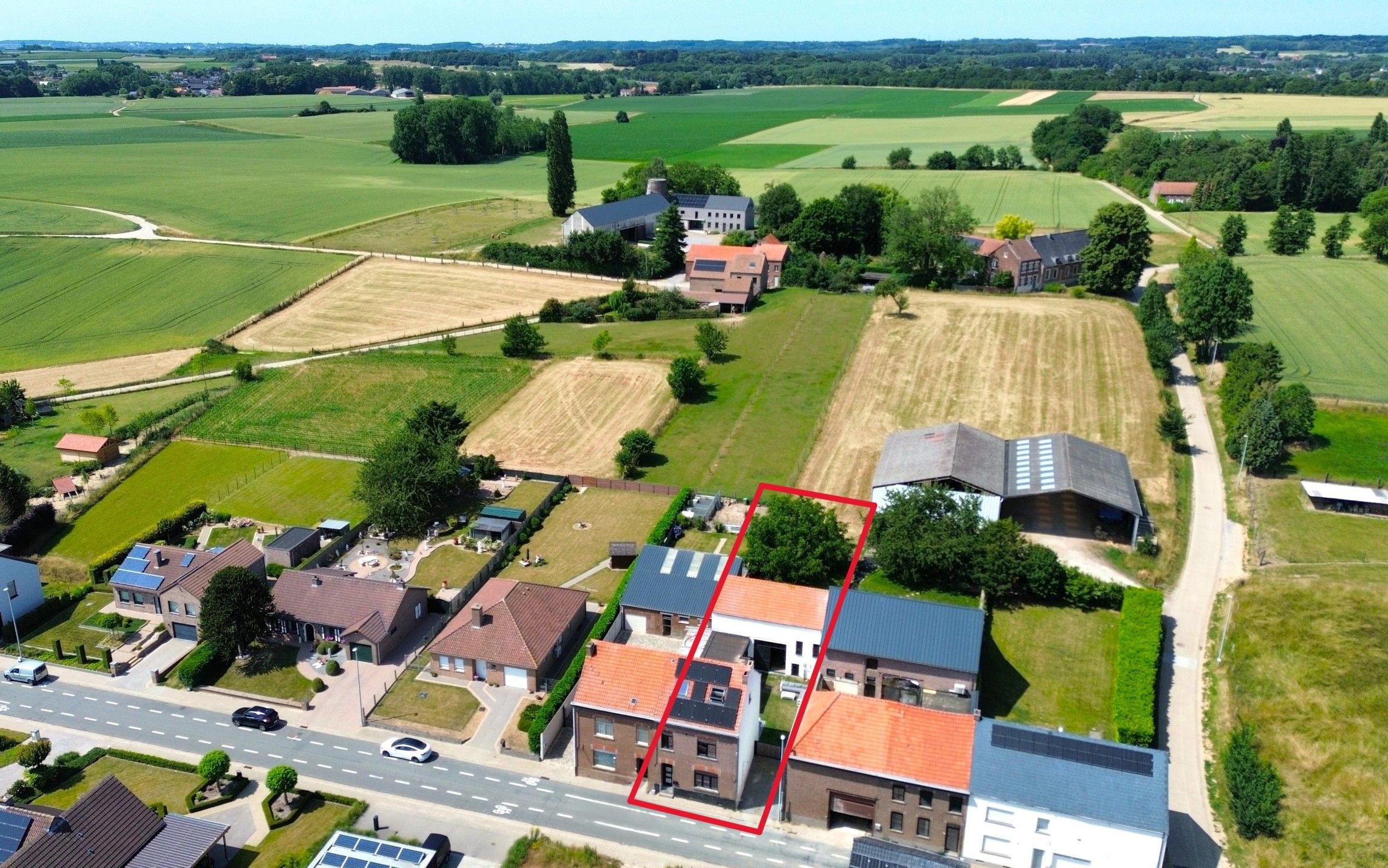 Huis te koop foto {{pictureIndex}}