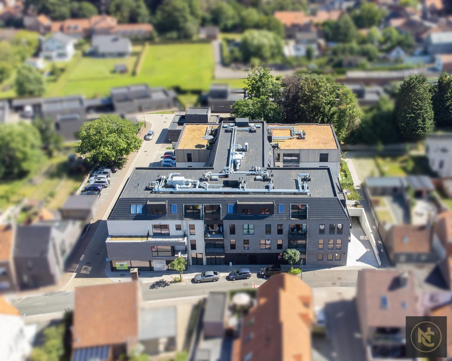 Charmante erkende assistentiewoning met 1 slaapkamer en ondergrondse open autostaanplaats foto 35