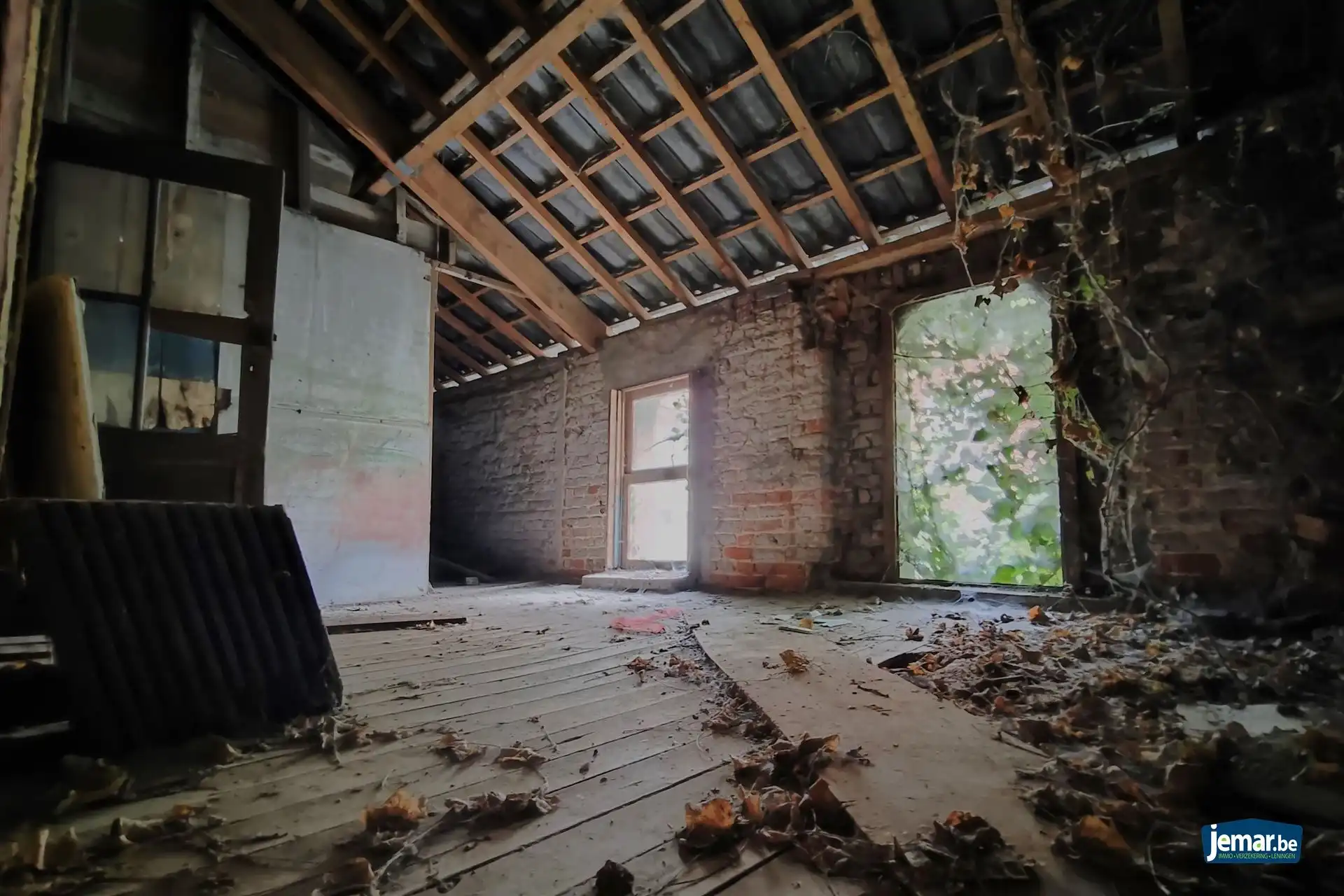 Ruime stadshoeve (431m²) pal in het centrum van Borgloon foto 11