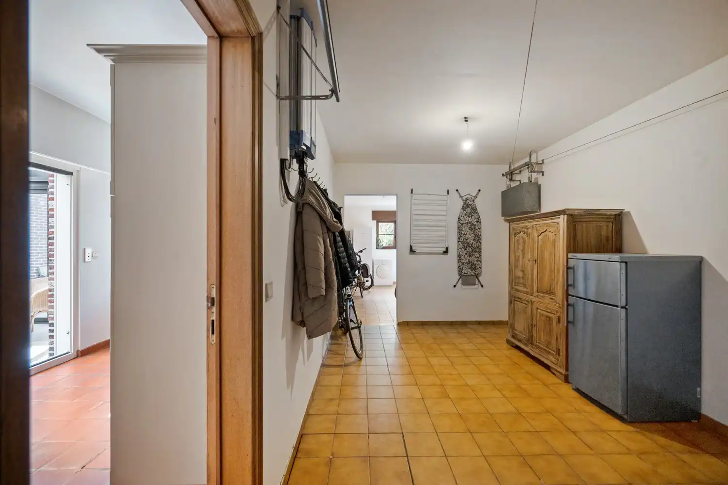 Charmante woning met 3 slpkrs, tuin en zwembad nabij centrum Putte foto 17