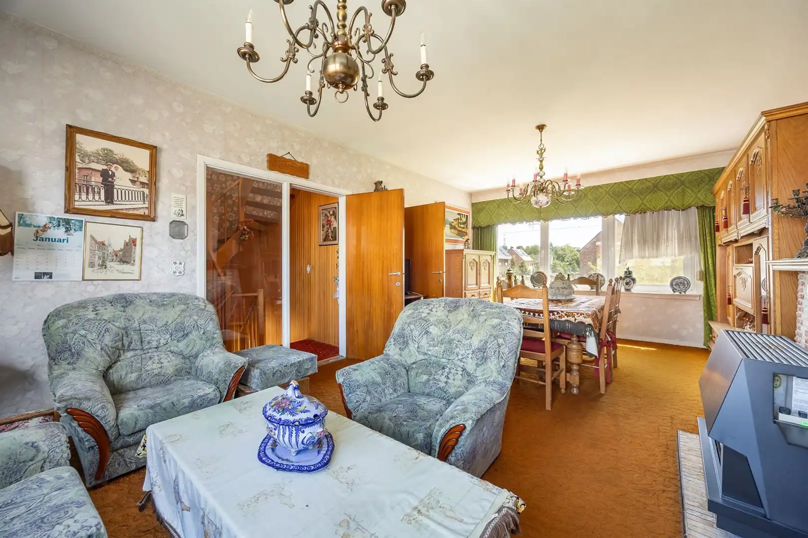 Te renoveren bel-etage met 3 slaapkamers op ca. 179m2 foto 7