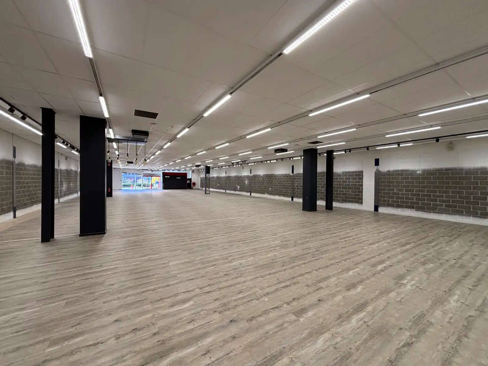 Winkelruimte 743 m² te huur in Oud-Turnhout foto 5