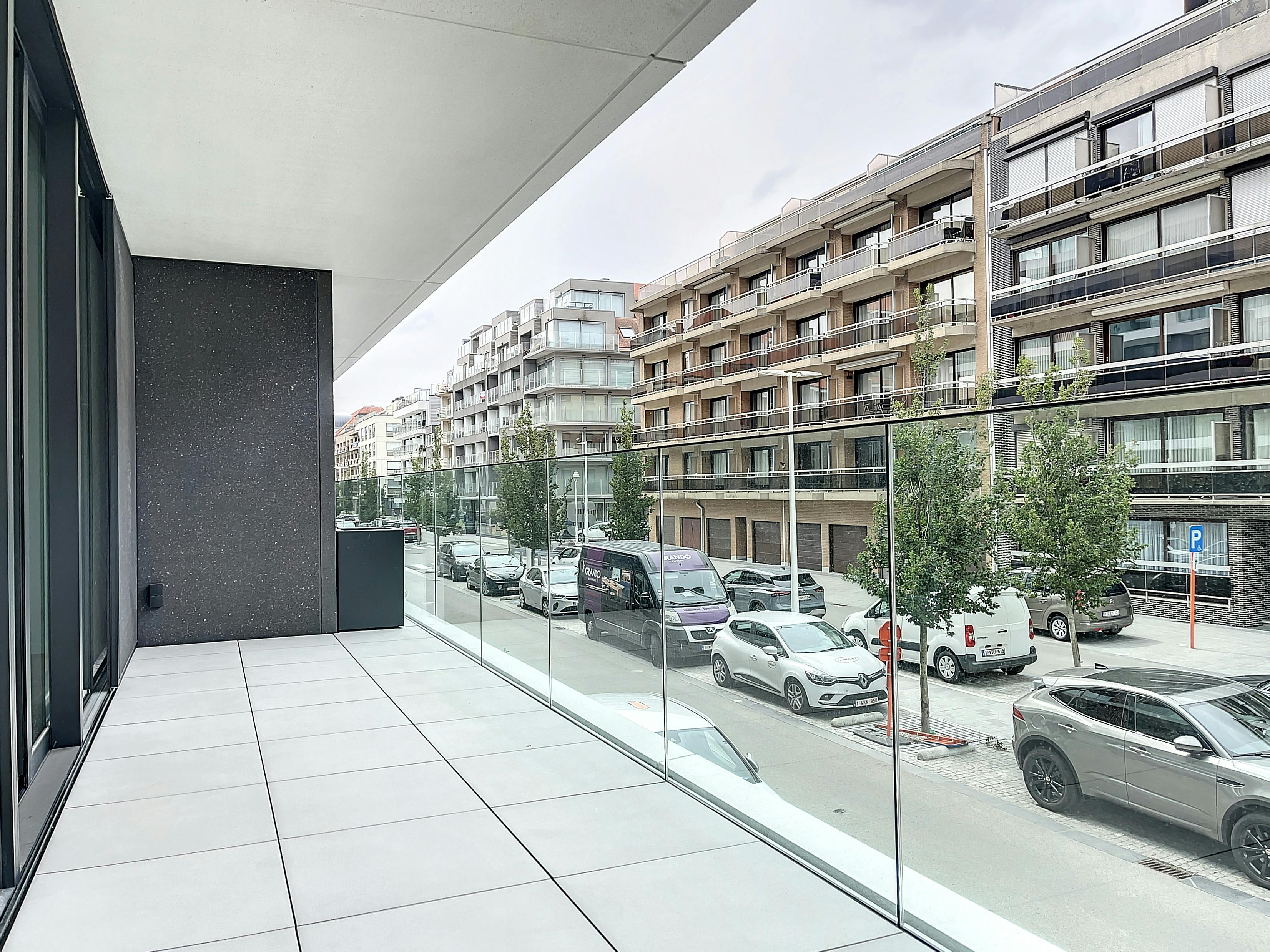 Prachtig appartement met 2 slaapkamers foto {{pictureIndex}}
