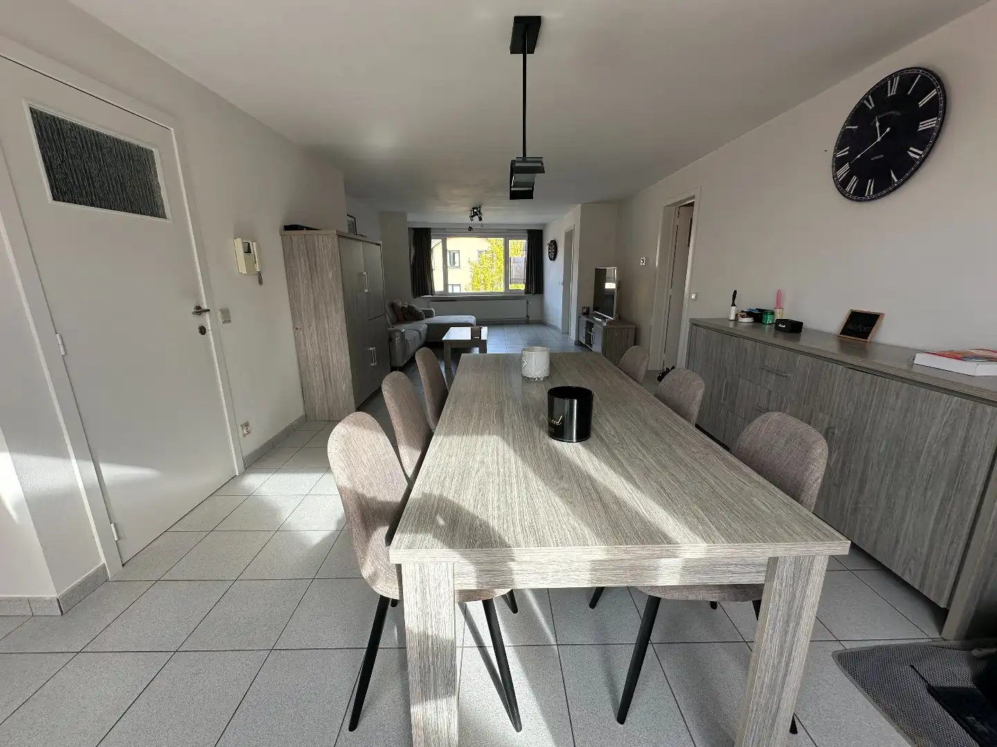 Lichtrijk 1-slpk appartement met zonnig terras, hartje Torhout foto 5