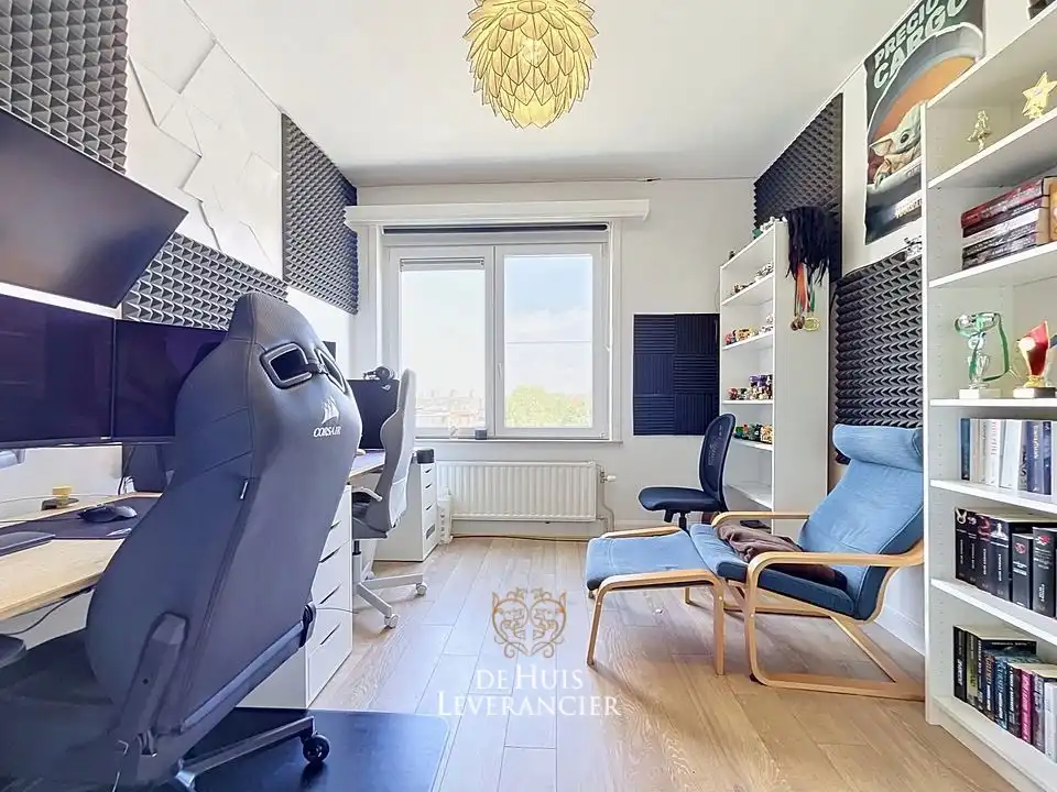 Lichtrijk en instapklaar 3-slaapkamerappartement (106 m²) met garage en gunstig EPC (B) op toplocatie in Wilrijk! foto 19