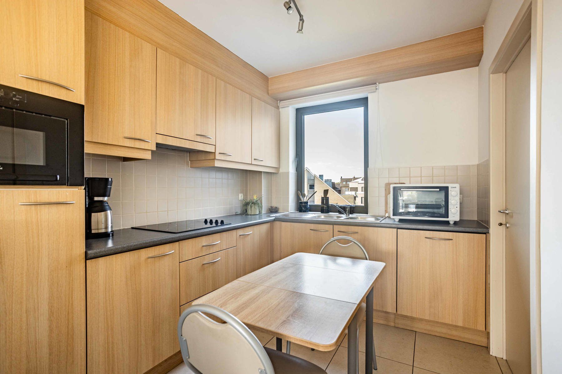 Appartement met ruim terras en autostaanplaats op toplocatie foto 8