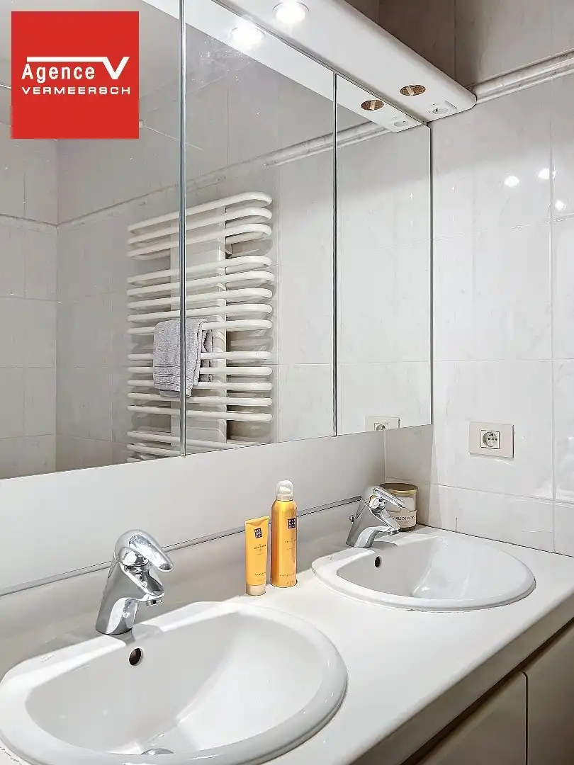 Ruime en residentieel gelegen studio (57m²) met zonneterras!  foto 11