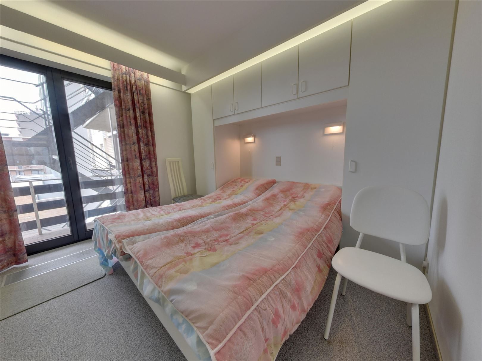 verzorgd appartement met lateraal zeezicht in residentie Falcon foto 4