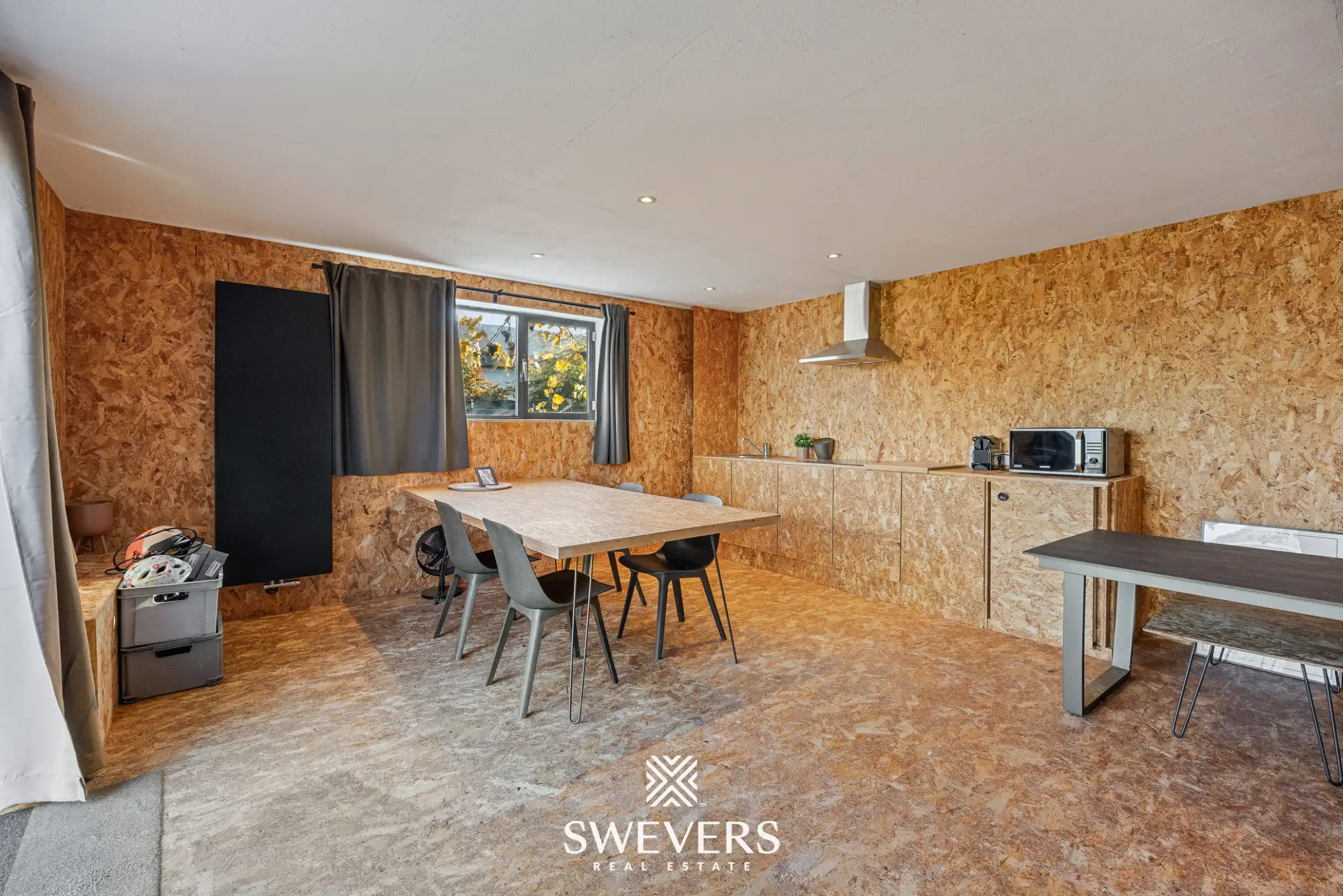 Ruime woning met magazijn in KMO-zone te Tongeren foto 15