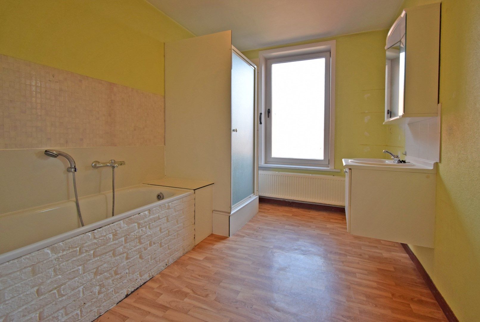 Uniek wooncomplex als geheel te huur in centrum Lichtervelde foto 12