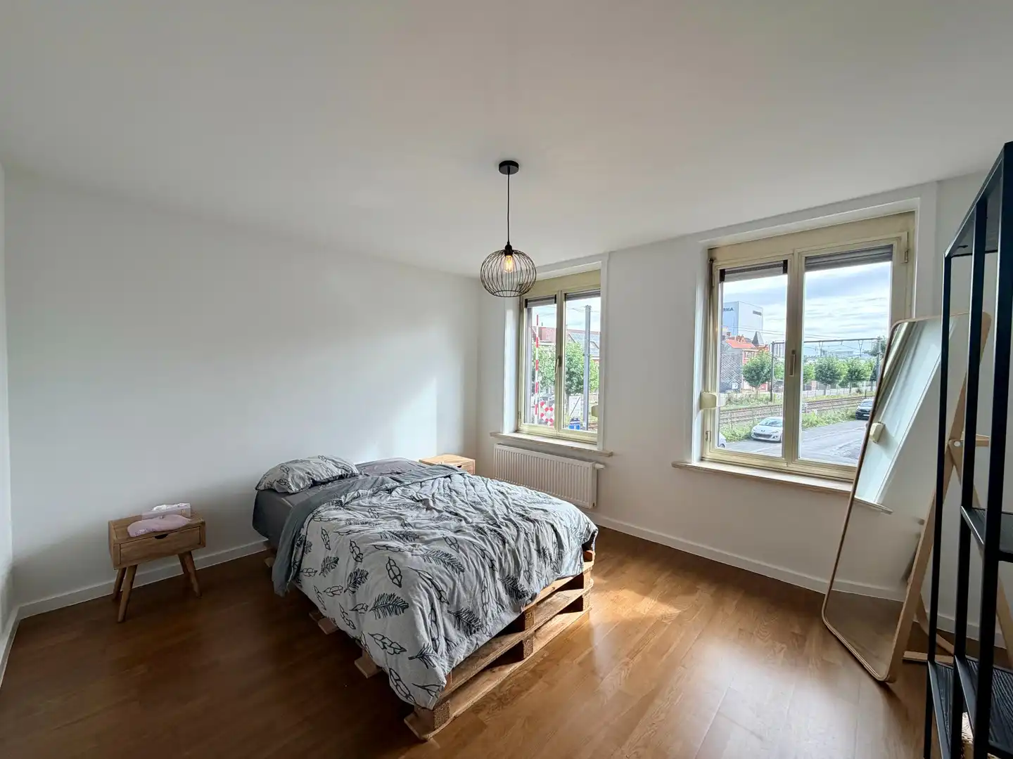 Volledig gerenoveerde woning met 3 slaapkamers en garage te Izegem! foto 9