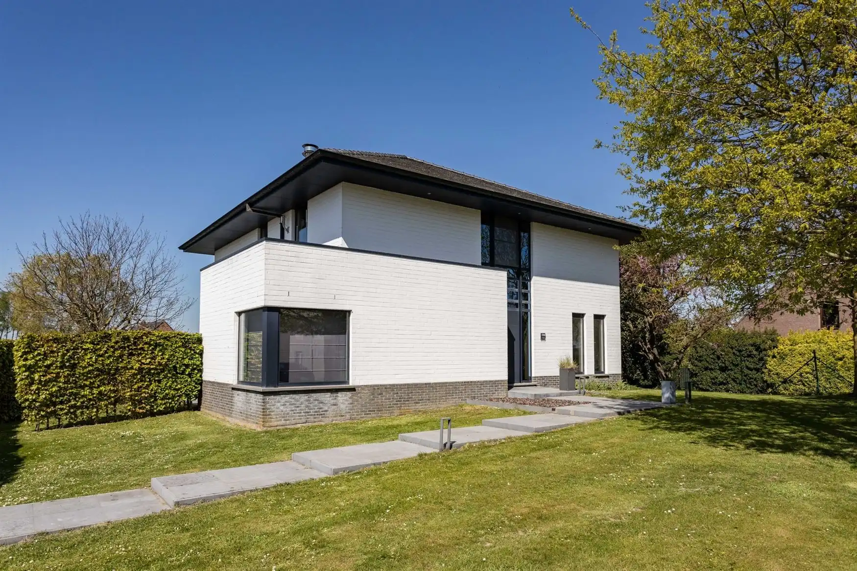 Exclusieve villa met bedrijfsgebouwen op toplocatie in Sint-Laureins foto 5