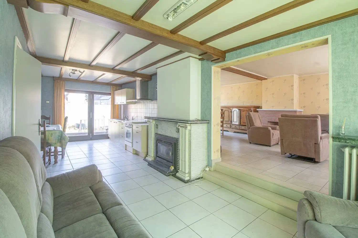 Een ruime gezinswoning (voorheen twee woningen) met 3 slaapkamers en garage met ruime tuin foto 9