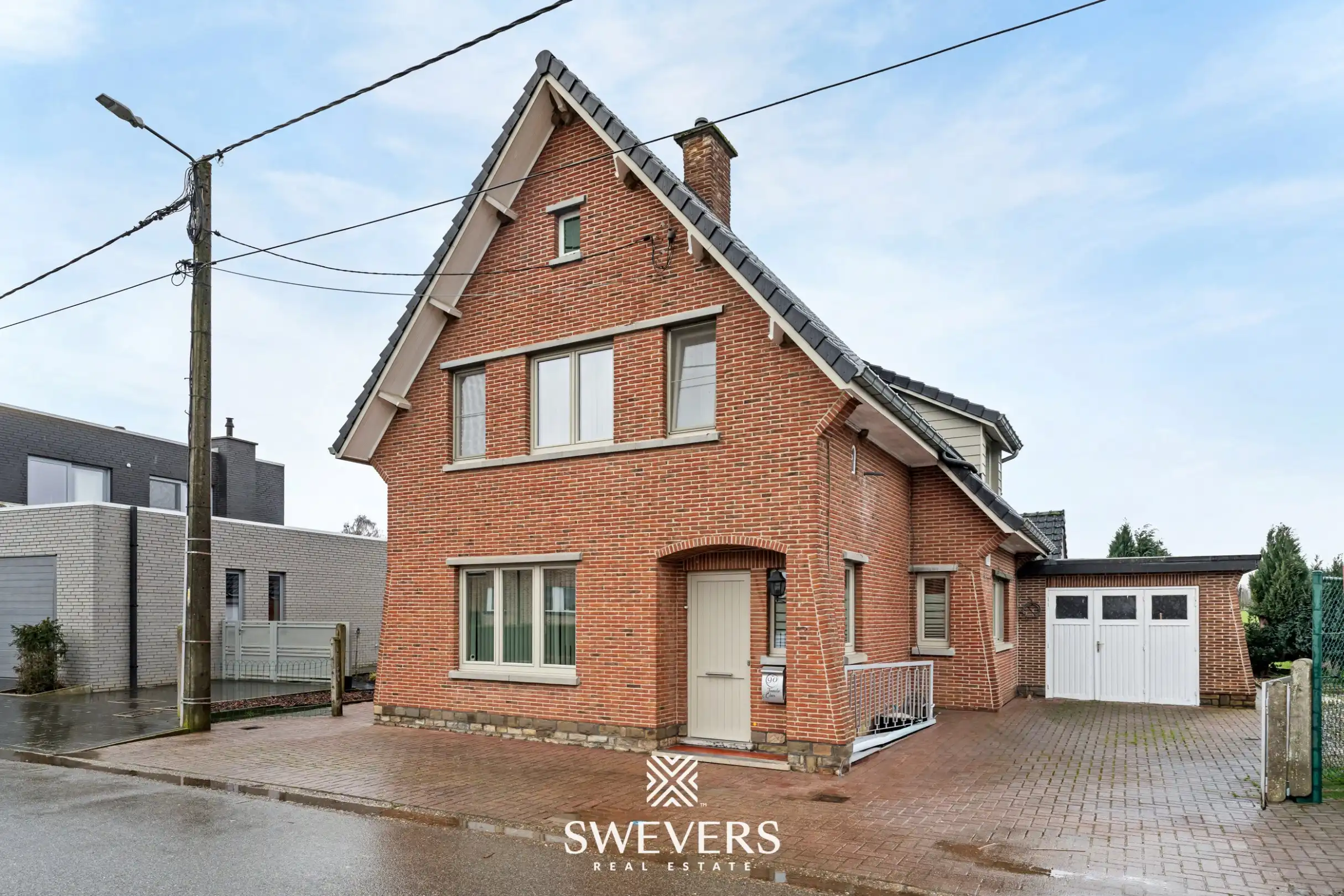 Hoofdfoto van de publicatie: Woning met potentieel, vernieuwd dak en ramen te Borgloon