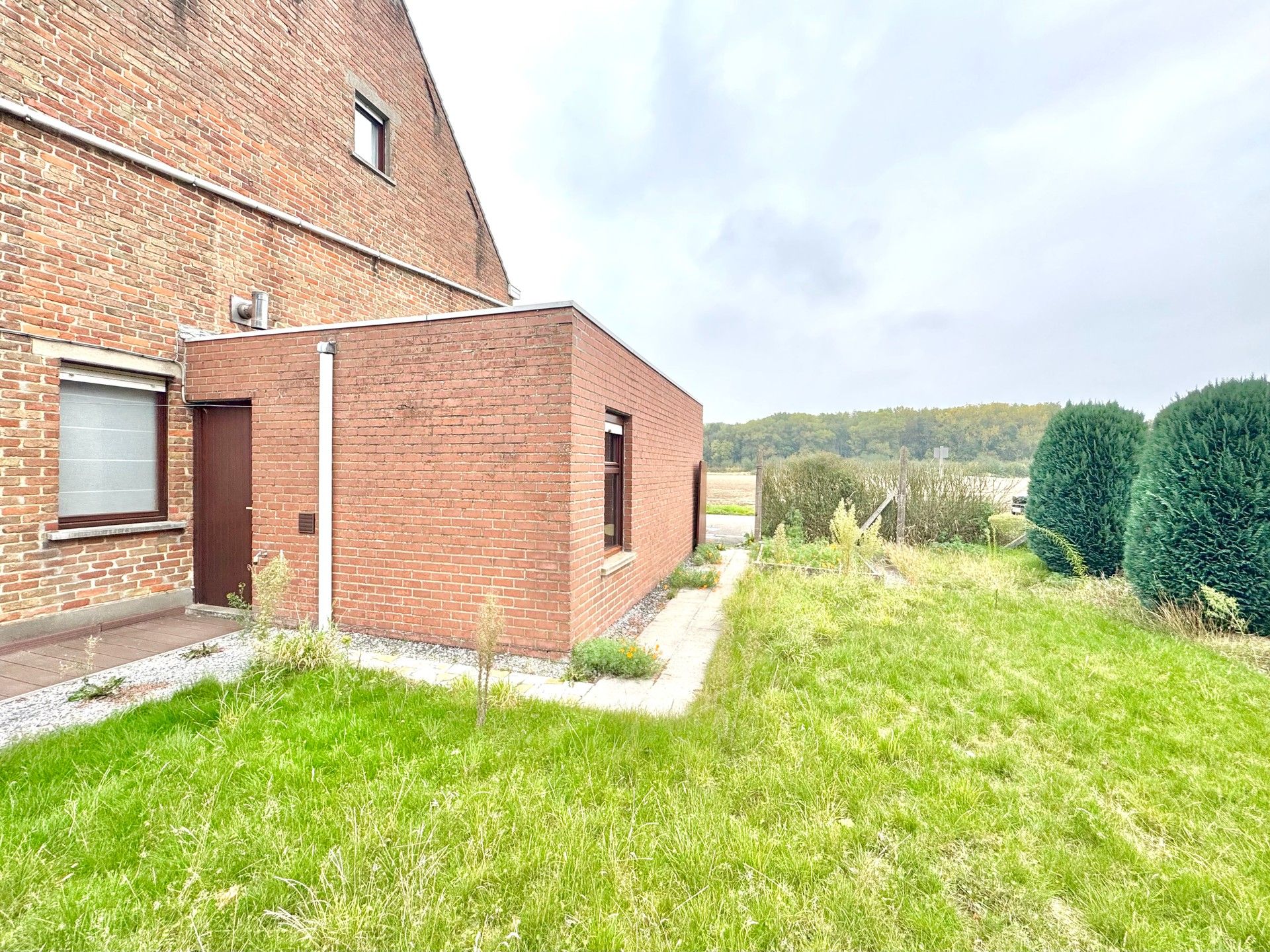 LANDELIJKE WONING MET 2 SLPKS & TUIN foto 5