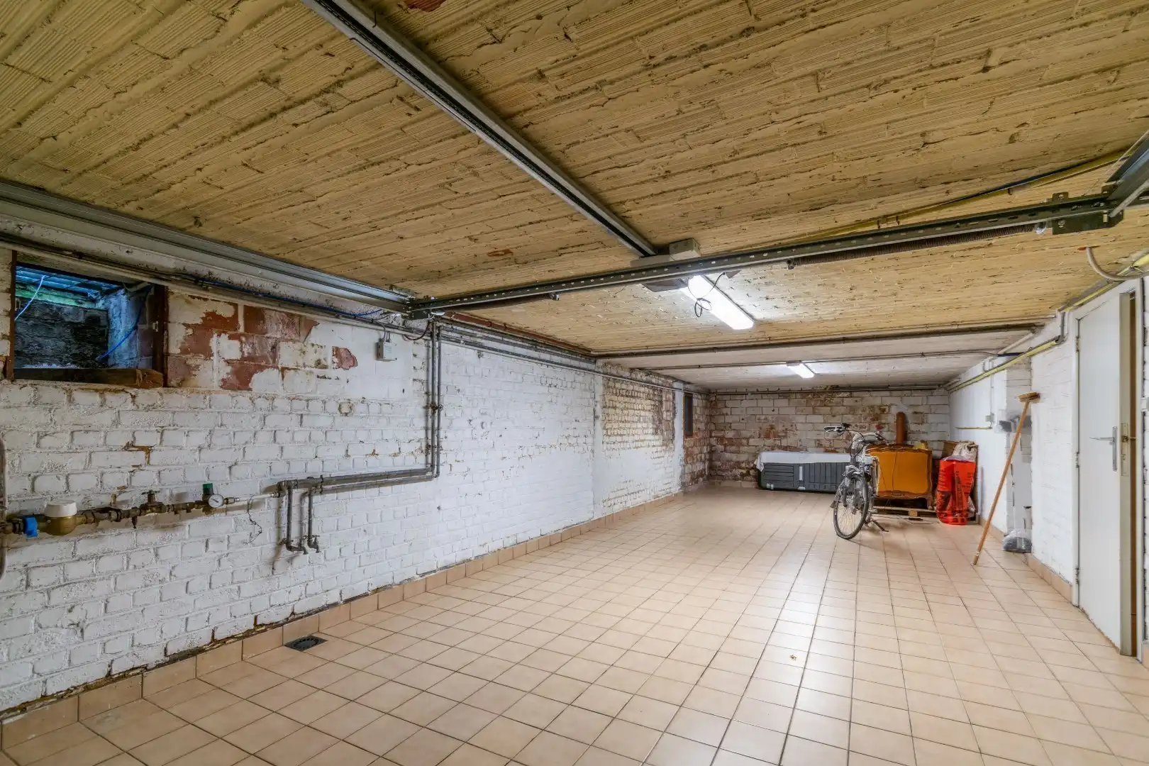 RUIME VILLA MET 6 SLAAPKAMERS OP PERCEEL 20ARE! foto 20