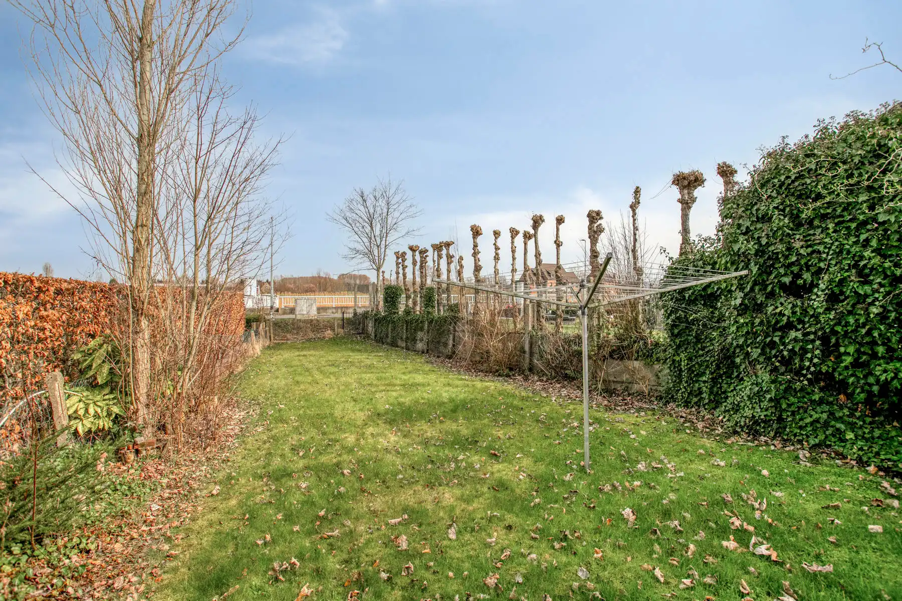 Handelspand / woning in het centrum van Schellebelle foto 13