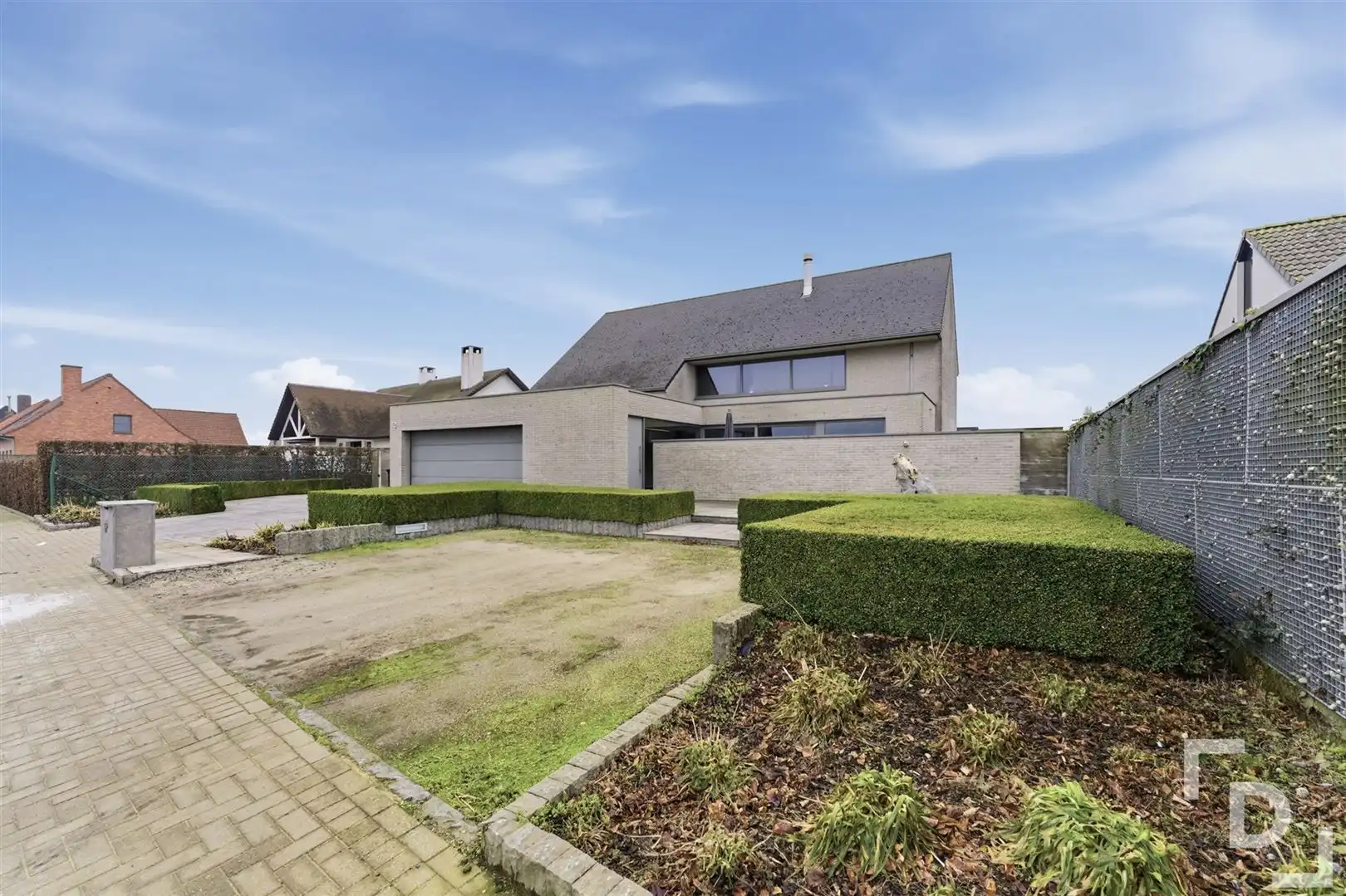 Luxueuze en energiezuinige villa met hoogwaardige afwerking foto 40