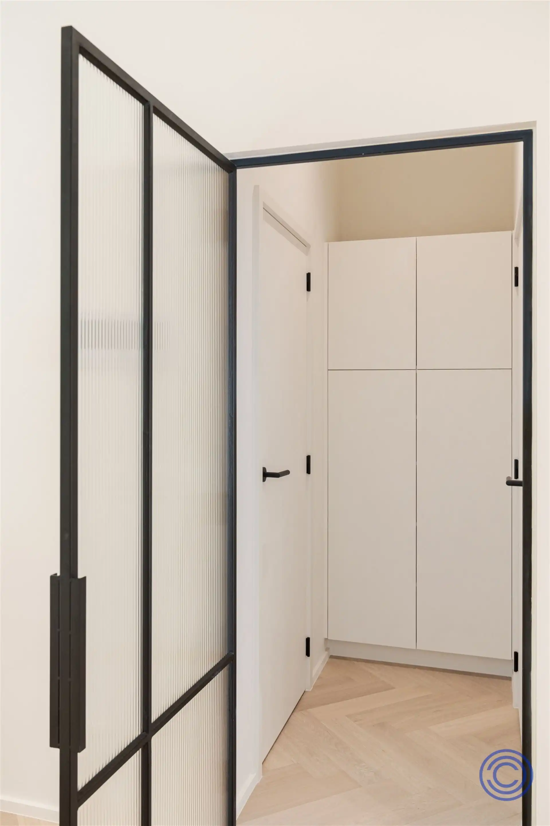 Exclusief appartement met zonneterras nabij de geliefde Marnixplaats foto 8