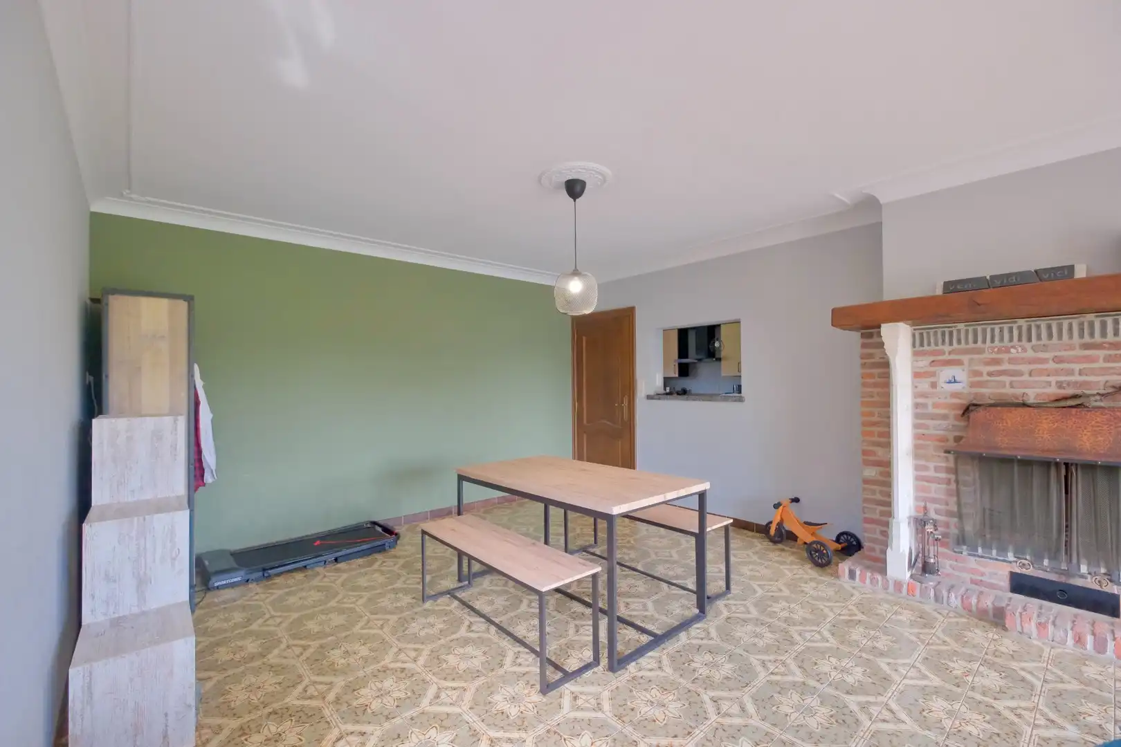 Rustig gelegen woning met 4 slpks en garage op perceel van 585 m²! foto 4