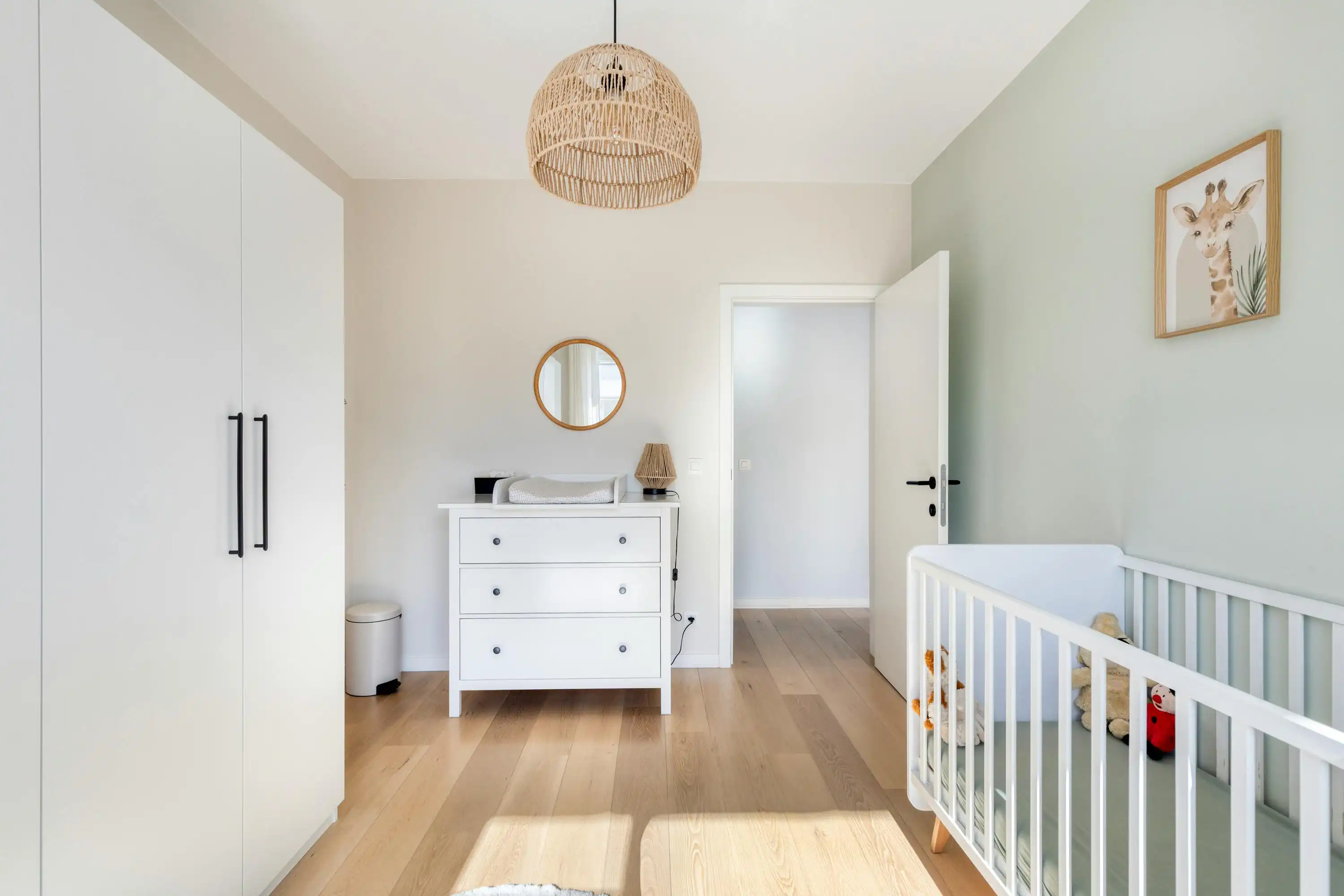Kwalitatief appartement met 3 slaapkamers te koop in Merksem foto 15