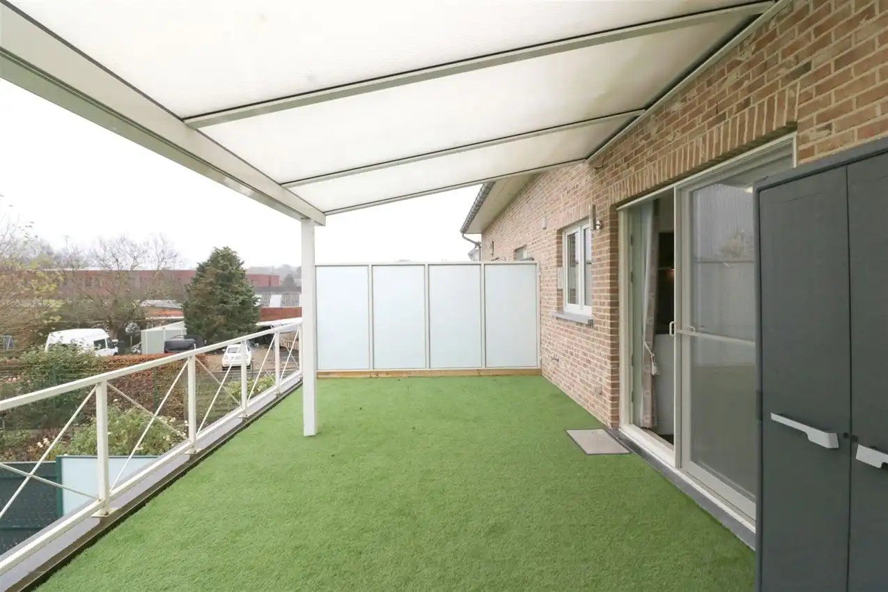 Duplex met lif tot slaapniveau, groot terras & garage foto 4