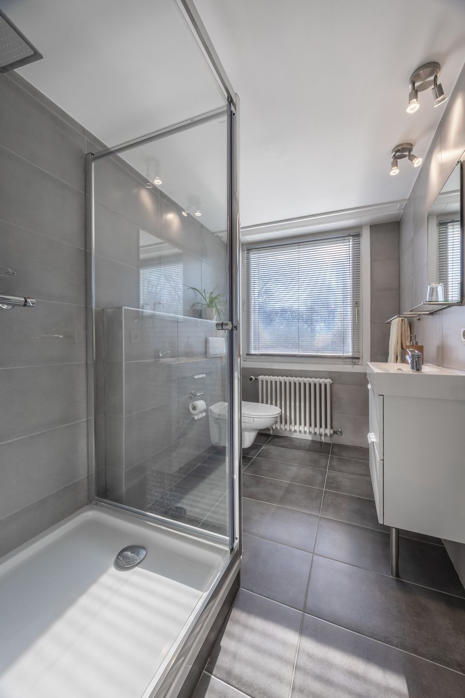 Op te frissen ruime villa op prachtig perceel op topligging! foto 35