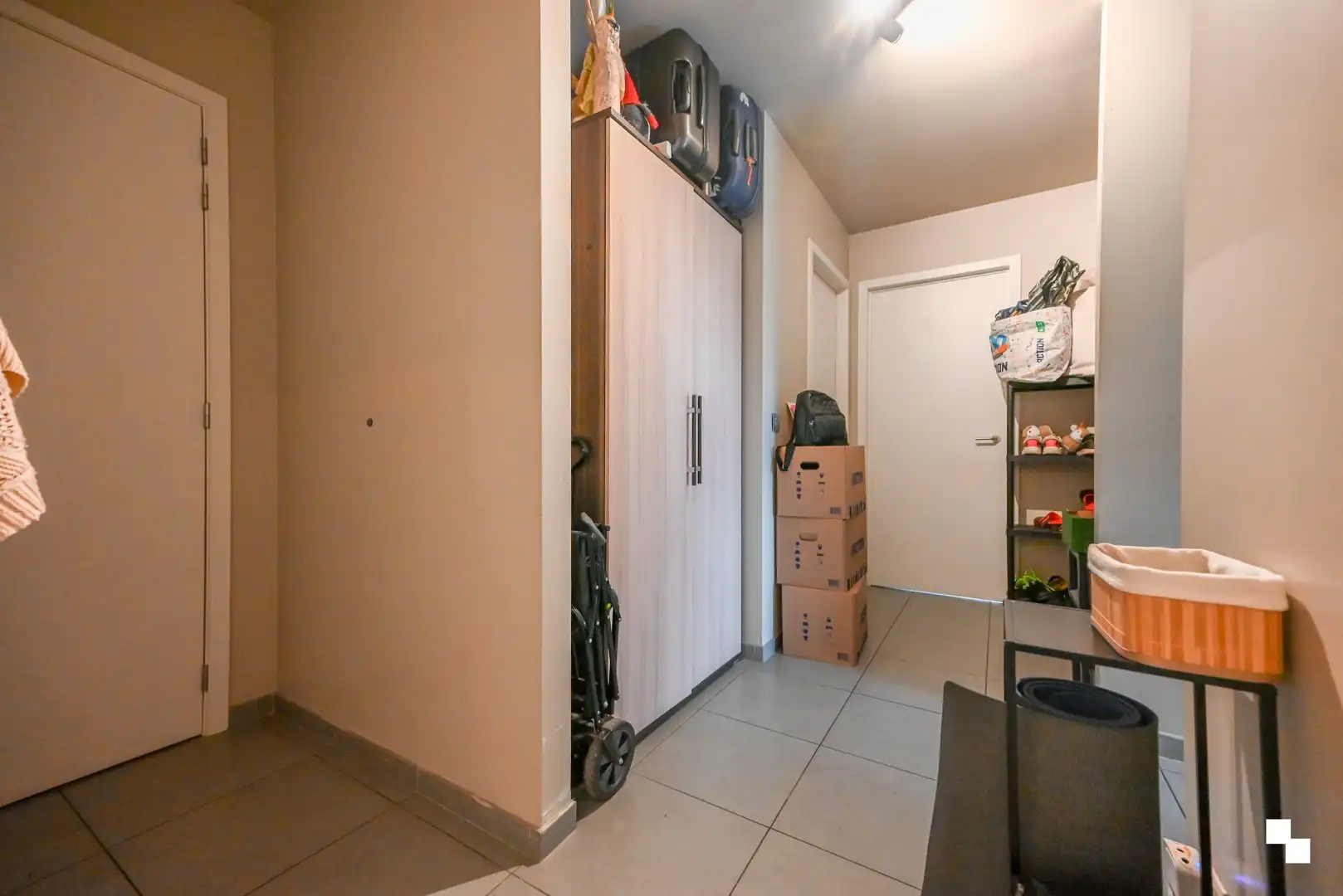 Recent gelijkvloers appartement met 2 slaapkamers en carport foto 6