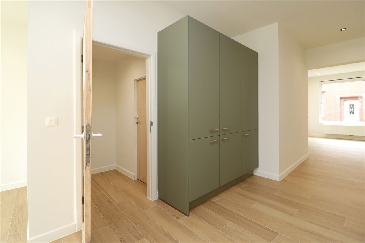 Hoogwaardig gerenoveerde stadswoning met 3slk en tuintje foto 11