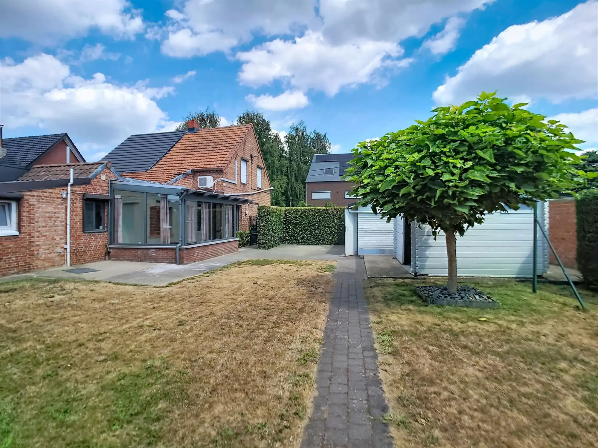 Charmante woning met 2 slaapkamers, garage en tuin op rustige ligging foto 18