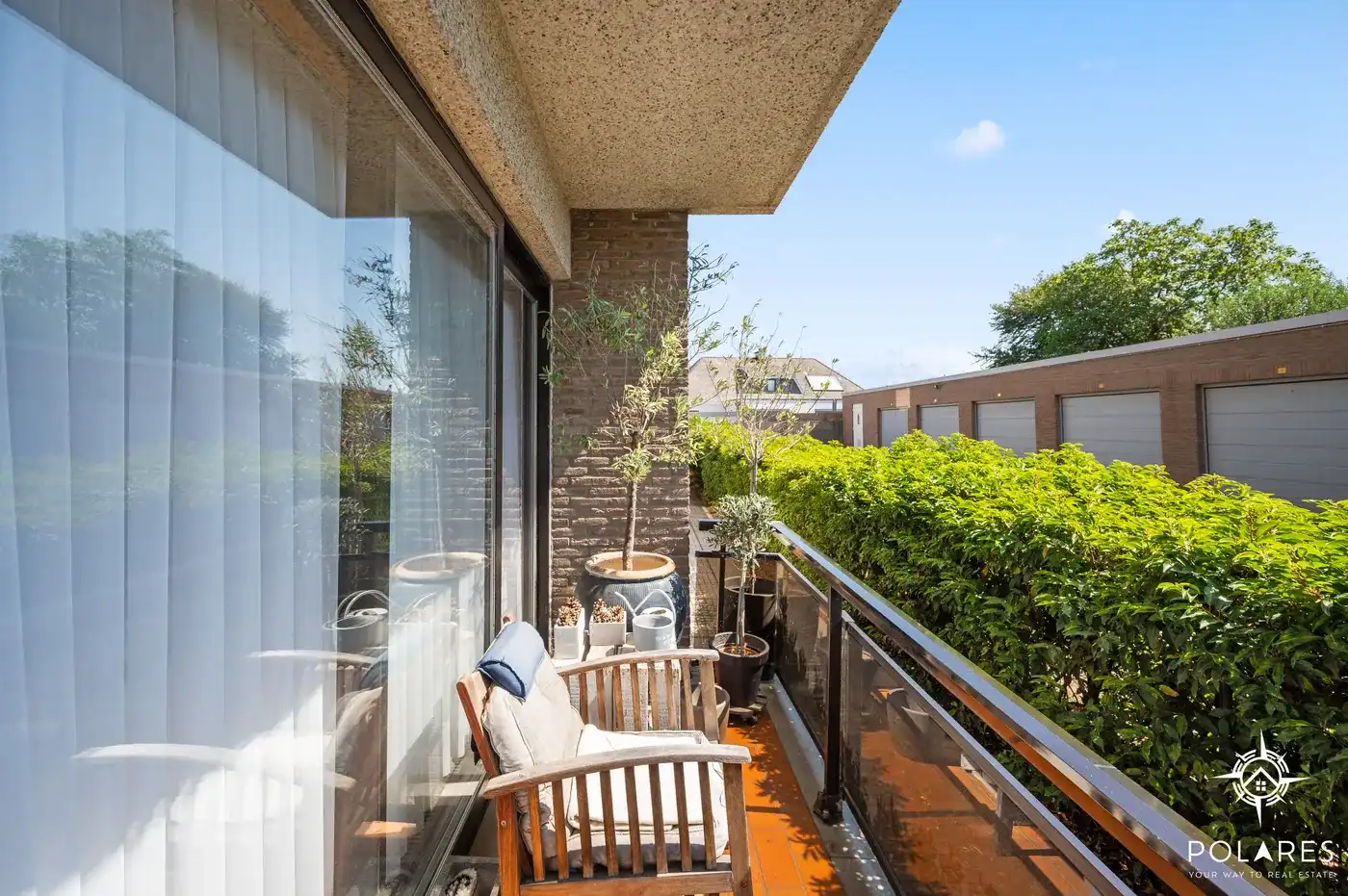 Ruim appartement van 98 m² met 2 slaapkamers, balkon/terras en garage foto 12