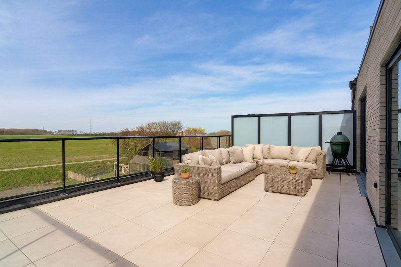 Luxueus 3-slaapkamer appartement te koop met terras van 40m² foto 2