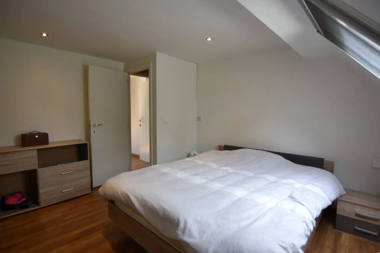 Gezellige rijwoning met diepe tuin in Moorslede foto 15