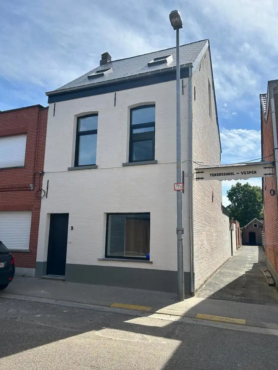 Zeer energiezuinige, gezellige woning op toplocatie foto {{pictureIndex}}