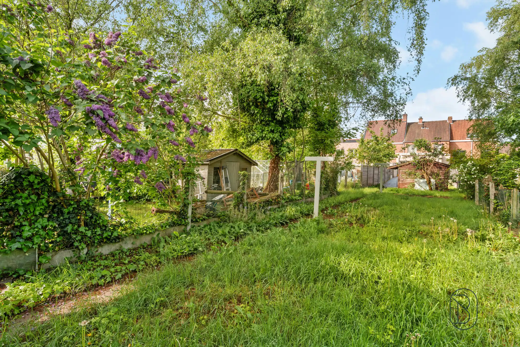 Ruime instapklare woning met 4 slpk, garage en tuin in Heule foto 4