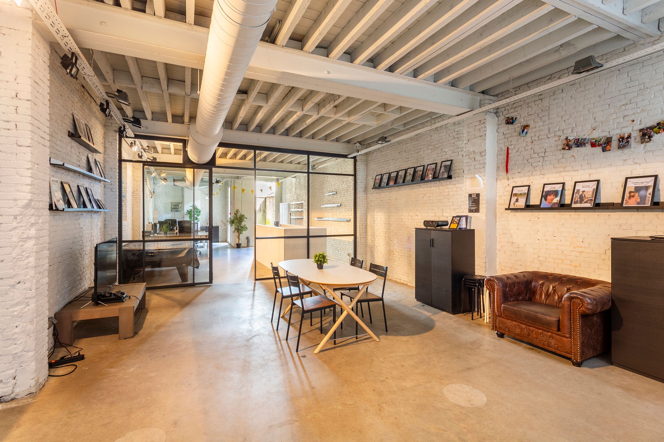 commercieel gebouw met triplexapp. op toplocatie aan KMSKA foto 2