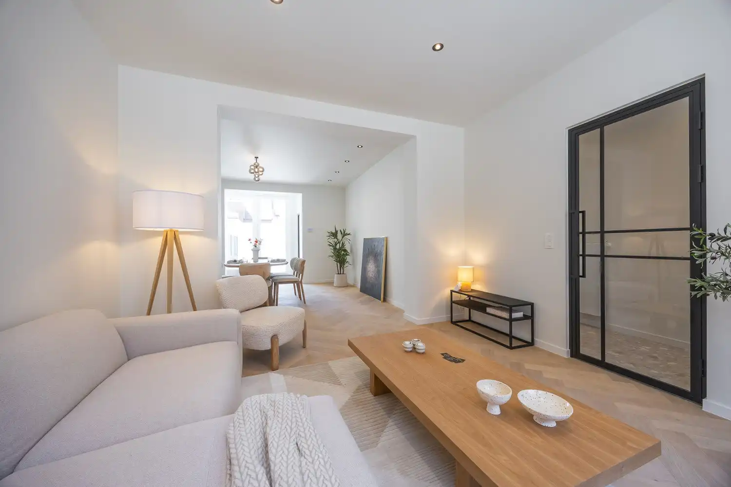 Huis te koop foto {{pictureIndex}}