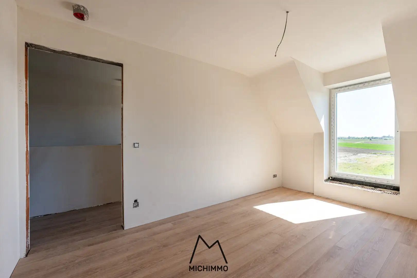 Fantastische nieuwbouwwoning met vier slaapkamers op hele leuke locatie. foto 26