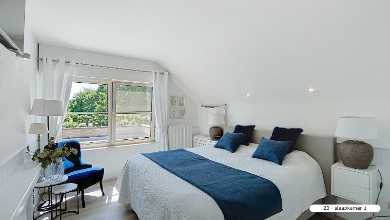 EXCLUSIEF PERFECT AFGEWERKTE MODERNE VILLA (330m²) OP TOPLOCATIE EN PRACHTIGE TUIN foto 25