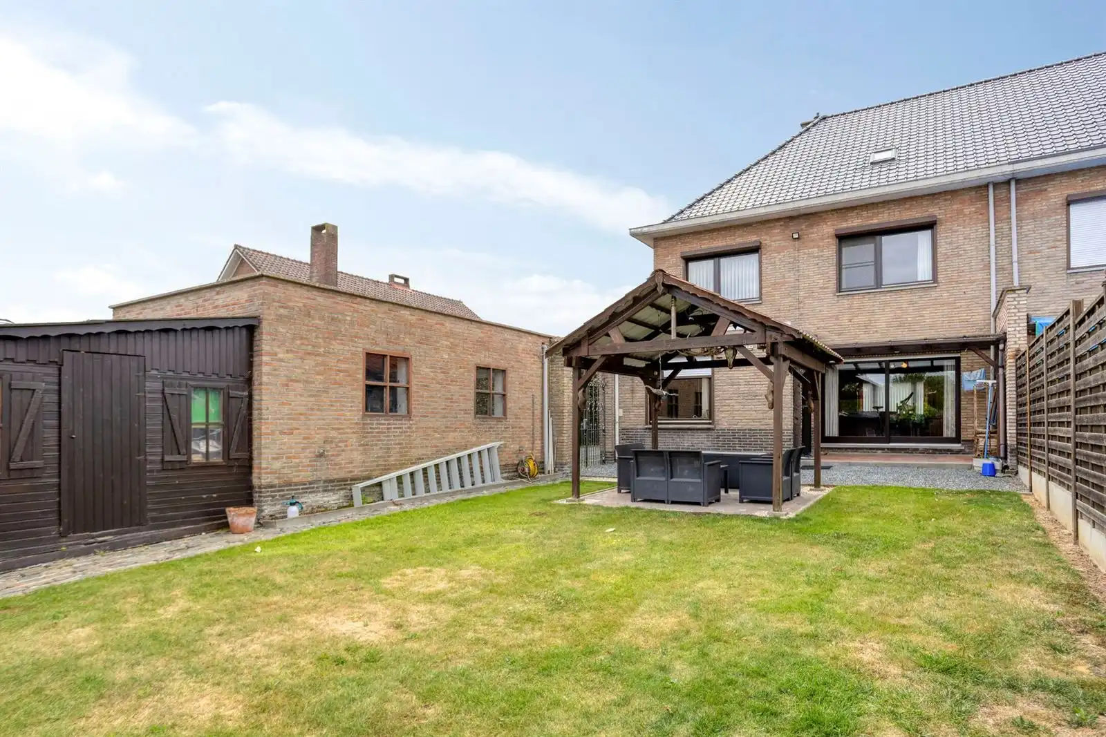 Woning te koop met 3 slaapkamers en ruime zolder foto 27