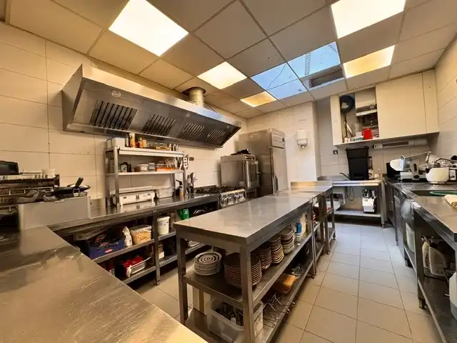 HORECAZAAK op A1 LOCATIE te KNOKKE foto 8