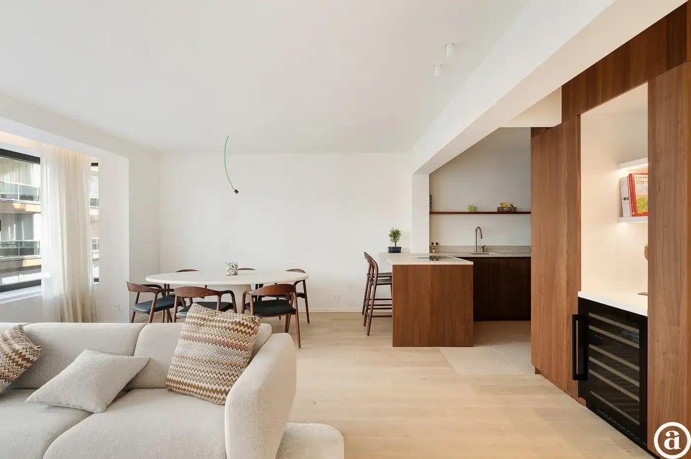 Gerenoveerd appartement centraal gelegen in het centrum van Knokke foto 3