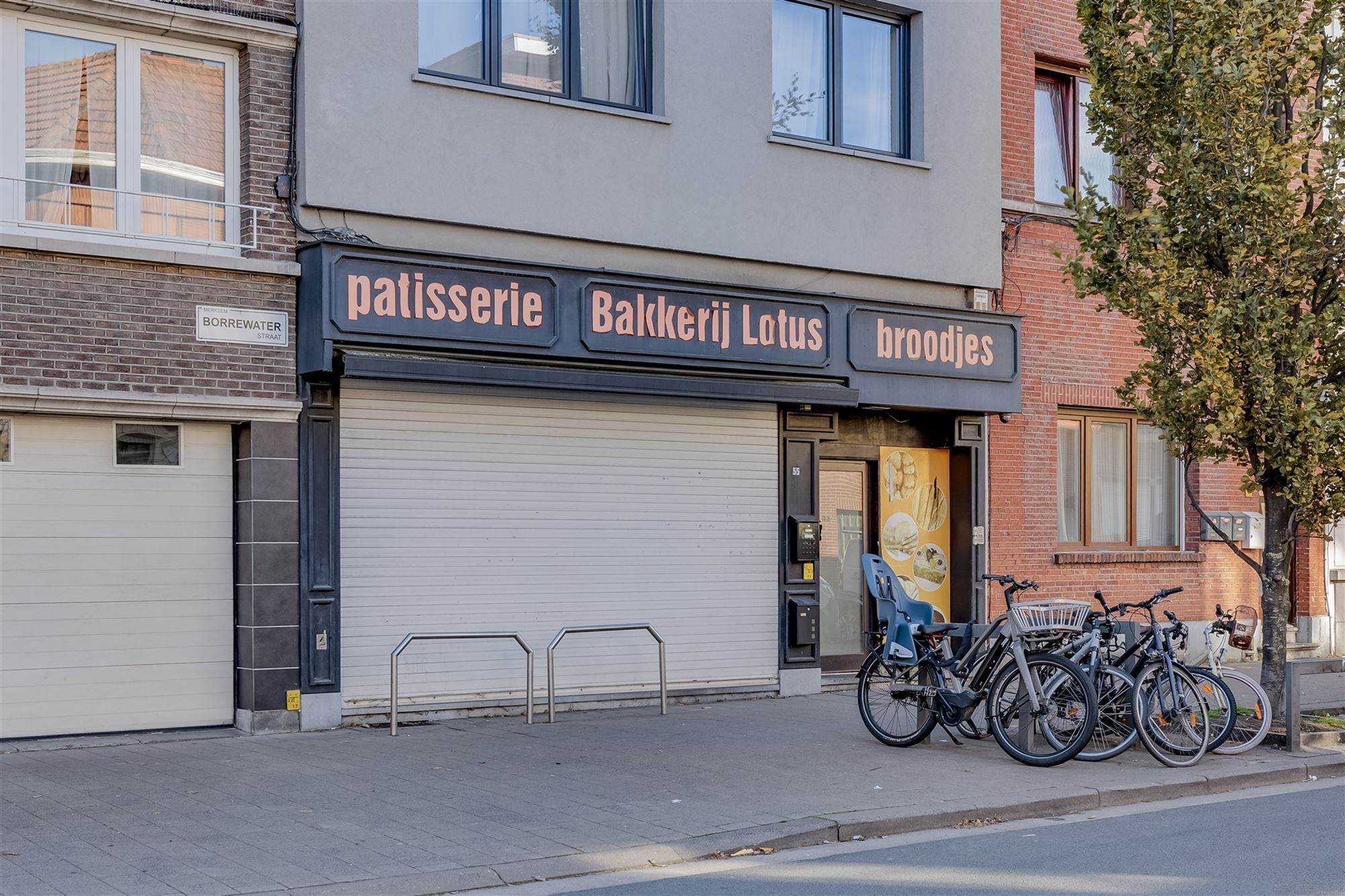 Handelsgelijkvloersca 180 m² met tuin van 70 m² foto 4
