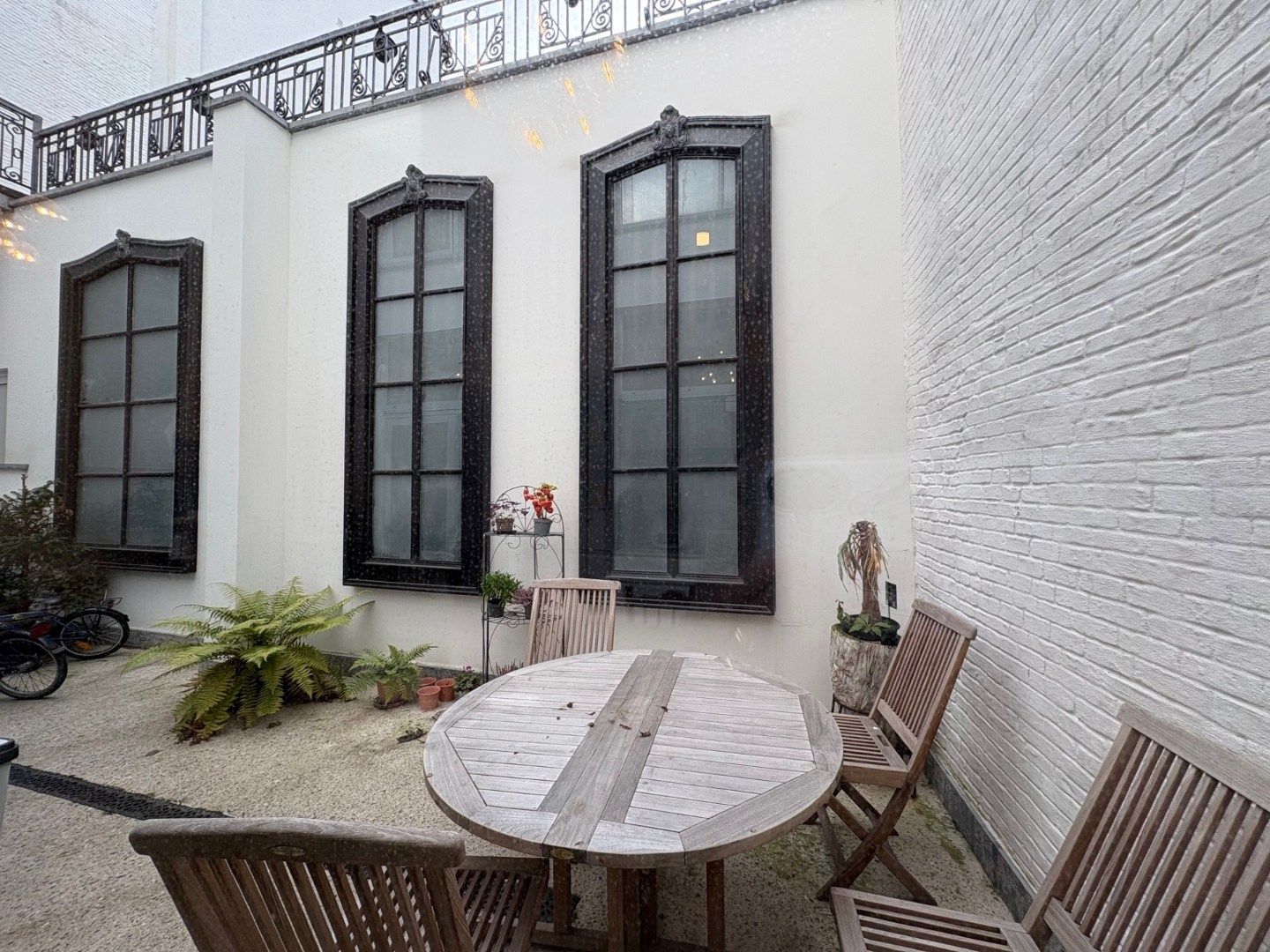 Sfeervol en ruim gelijkvloers 2-slaapkamerappartement met mezzanine foto 10