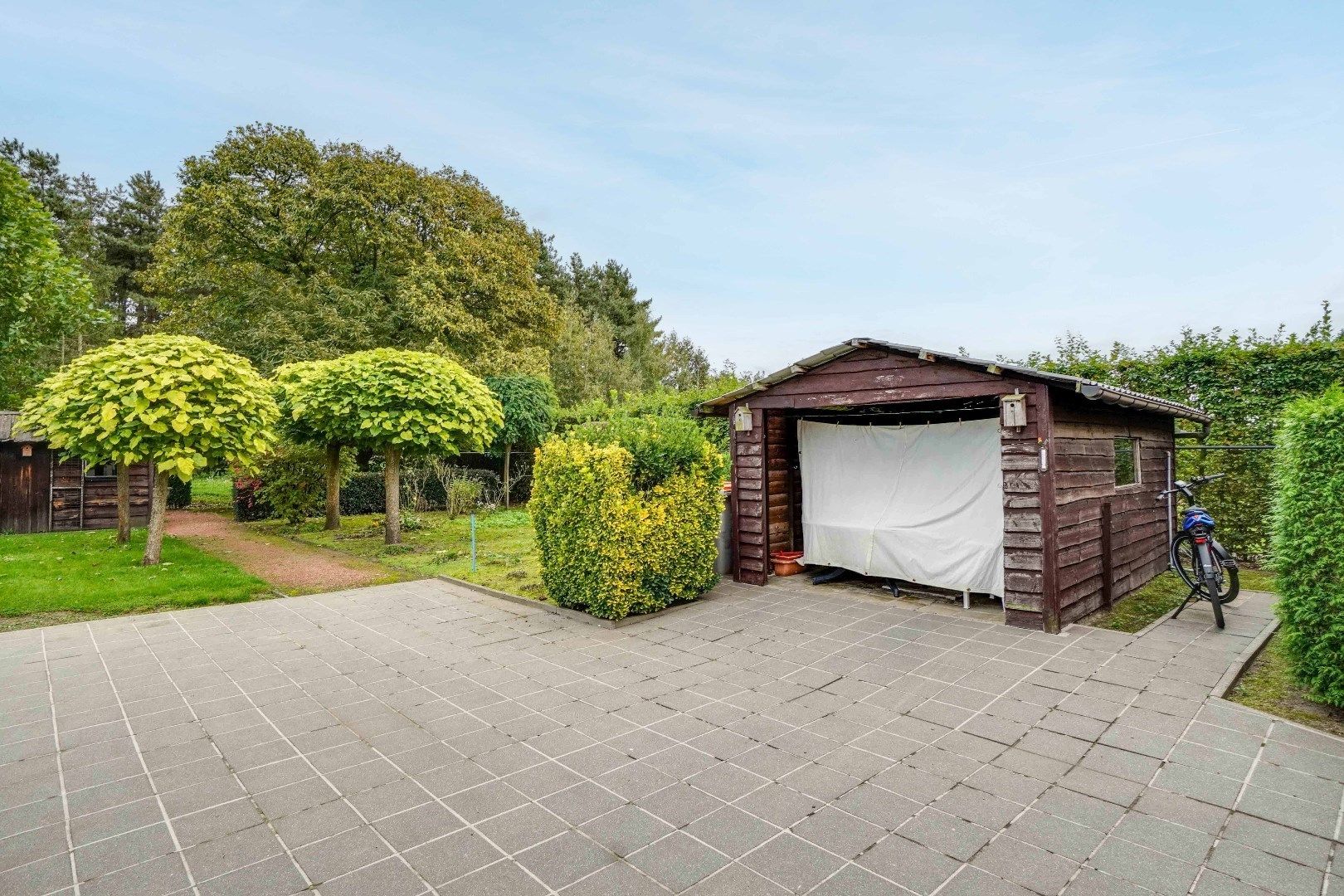 VRIJSTAANDE WONING OP EEN RUIM PERCEEL VAN 1625 M² IN EEN GROENE OMGEVING !  foto 22