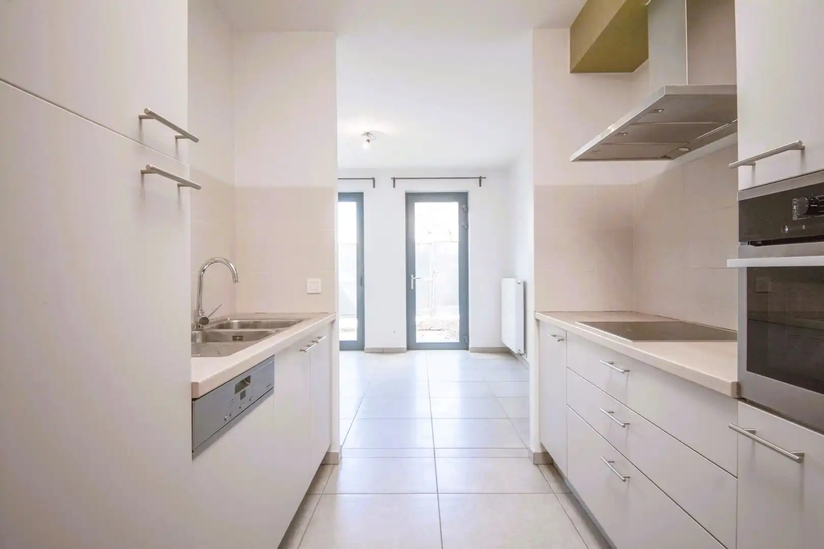 Gelijkvloerse woning in centrum Westrozebeke - ideaal als investering of voor eigen bewoning foto 4